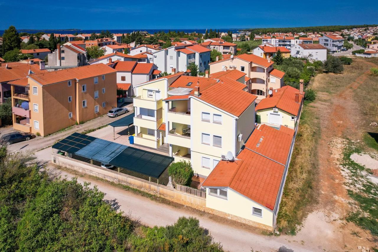 Apartman Dino Fažana Eksteriør billede